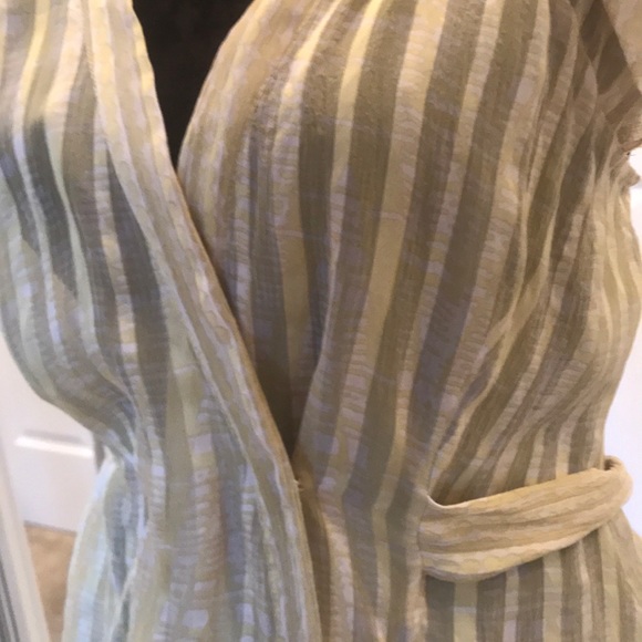 BCBG MAXAZRIA 100% SILK Ruffle Wrap Blouse - Picture 2 of 8